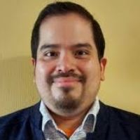 Foto del Dr. Andrés Rivera.